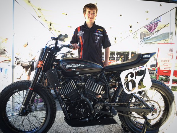 Davis Fisher op de XG750R Davis Fisher op de XG750R